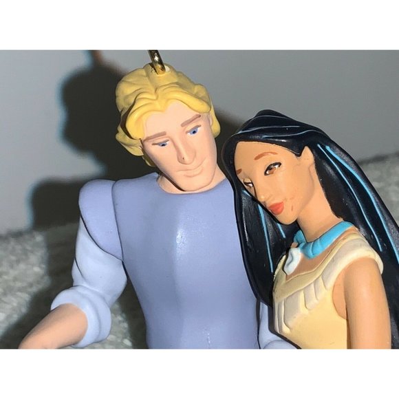 Hallmark Keepsake Christmas Ornament Disney's Pocahontas and Captain John Smith - Picture 2 of 9